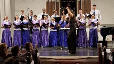 МАГИЧНА НОЋ У ПОЗОРИШТУ НА ТЕРАЗИЈАМА: Традиционални концерт Српско-јеврејског певачког друштва