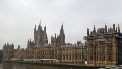 БРИТАНСКИ ПАРЛАМЕНТ ОДБИО ЗАБРАНУ ДРУШТВЕНИХ МРЕЖА ЗА ДЕЦУ: Конзервативци ситуацију назвали ванредним стањем“, присталице шокиране