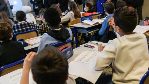 РОДИТЕЉИ У ФРАНЦУСКОЈ СЕ ПОБУНИЛИ: Школа не сме да испашта због нестанка струје