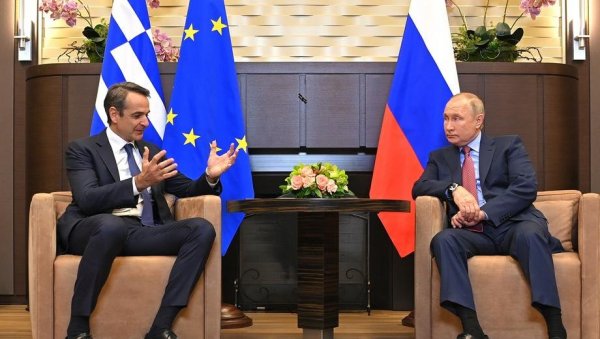 САДРЖАЈНИ И ЕФИКАСНИ РАЗГОВОРИ: Путин и Мицотакис о сарадњи, потписано пет споразума