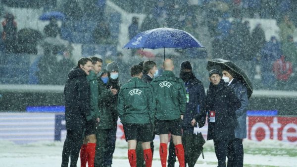 ДВА ДАНА, ДВА ГОДИШЊА ДОБА: Радници на стадиону у Бергаму одрадили чудесан посао (ФОТО/ВИДЕО)