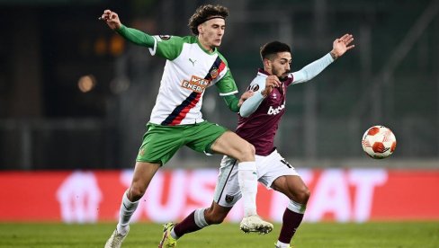 ДЕЈАН СТАНКОВИЋ: Штегер води Рапид до титуле