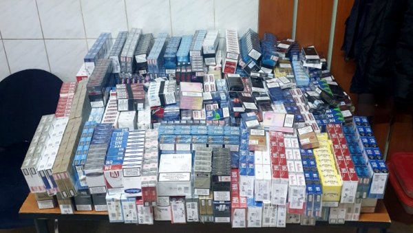 ПОЛИЦИЈА УХАПСИЛА ОСУМЊИЧЕНОГ: Обио киоск и украо 1.700 паклица цигарета