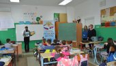 KROZ IGRU UČILI O PONAŠANJU U SAOBRAĆAJU: Prvaci učestvovali u Međunarodnoj školi pešaka