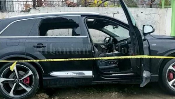 (УЗНЕМИРУЈУЋИ ВИДЕО) УБИЈЕН АЛБАНСКИ БИЗНИСМЕН: Изрешетали му аутомобил, а онда је дошло до саобраћајне несреће