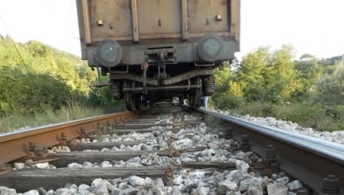 INCIDENT U SUBOTICI: Infrastruktura železnice Srbije saopštila da su dva teretna vagona iskliznula iz šina