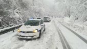MAGLA, SNEG I LED: Detaljno stanje na putevima u Srbiji, na ovim pravcima je potreban oprez, a evo gde su kolovozi neprohodi