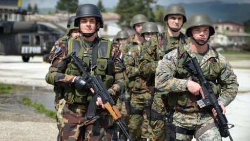 PANIKA ZBOG PRISUSTVA EUFOR: Vojnici plaše građane i paradiraju u blizini škola