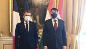 SPAJANJE NESPOJIVIH: Francuski predsednik Makron gost mađarskog premijera Orbana u Budimpešti