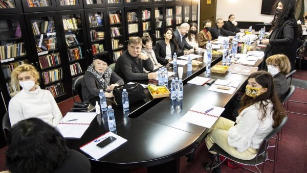 ПОЧЕЛЕ ПРОБЕ ИРАНСКЕ КОНФЕРЕНЦИЈЕ: Нова представа Народног позоришта, у режији Иване Вујић Коминац