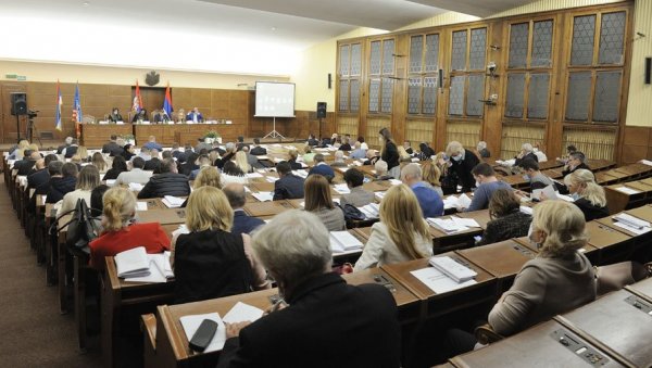 УЛИЦА ДЕСНИЦИ И  КНЕГИЊИ ЈУЛИЈИ: Комисија за споменике и називе тргова усвојила седам иницијатива