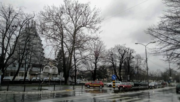 ЈУЧЕ ПОЗИТИВАН ТЕК СВАКИ ДЕСЕТИ : Лепе вести из ковид-амбуланте Дома здравља у Параћину