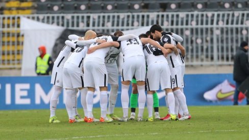 DA POTRAJE PROLEĆE: Partizan u Pragu igra za sebe i srpski fudbal