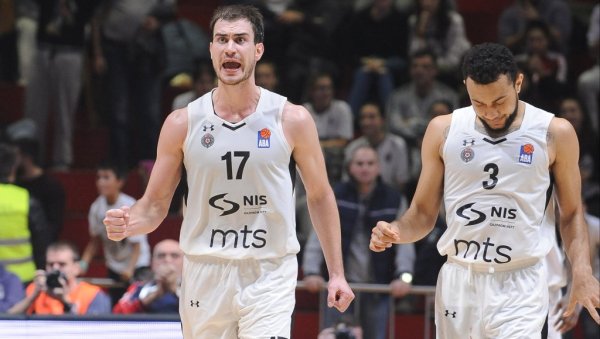 СРПСКА КОШАРКА ОВО НЕ ПАМТИ: Бивши играч Партизана остварио индекс 66!