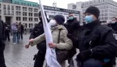 НЕМАЧКА БЕЗ ТОЛЕРАНЦИЈЕ ЗА ЗАБРАЊЕНЕ ПРОТЕСТЕ: Хапшења на демонстрацијама у Берлину (ВИДЕО)