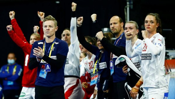 ДАНСКА ОСВОЈИЛА БРОНЗУ НА СП: Скандинавска селекција растужила Шпанију