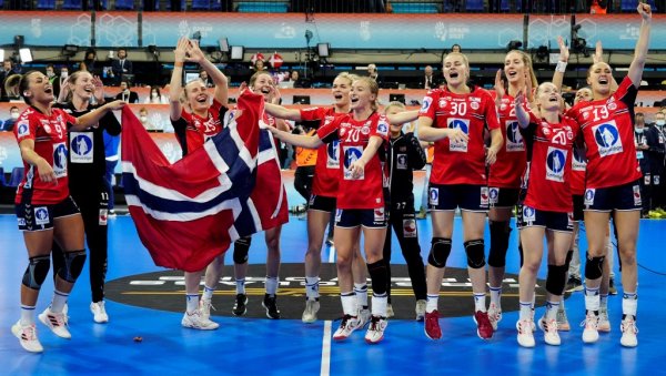 ФАНТАСТИЧАН ПРЕОКРEТ ЗА ЗЛАТНУ МЕДАЉУ: Рукометашице Норвешке освојиле Светско првенство