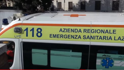 MISTERIJA NASTRADALOG DETETA POREKLOM IZ SRBIJE: Dečak od 18 meseci nađen povređen na putu, preminuo u bolnici