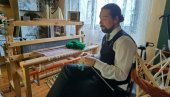 ZA MINUT ISPLETE 104 PETLJE: David Matić iz Sokobanje želi da obori svetski rekord u brzini pletenja