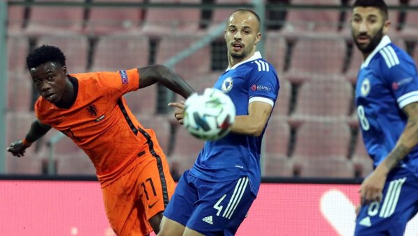 ИГРАО ЗА ХАЈДУК, А НАВИЈАО ЗА ЗВЕЗДУ: Контроверзни Србин опет у центру скандала