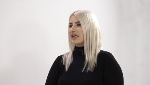 UDAJE SE RUŽA RUPIĆ? Pevačica u emisiji Skrolovanje otkrila planove za 2022. godinu (VIDEO)