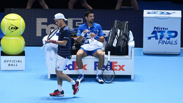 ЂОКОВИЋ ЈЕ НЕШТО ПОСЕБНО!: Аргентинац нахвалио Новака: Као да има џојстик у руци!