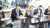 SAVSKA VODA IDE U FRUŠKOGORSKE VINOGRADE: U Sremskoj Mitrovici potpisan ugovor o otpornosti na klimatske promene i navodnjavanju