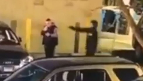 MISLIO SAM DA SE ŠALE, A ONDA SU ZAPUCALI: Napadnut Srbin u Čikagu, objavljen jezivi snimak pljačke (VIDEO)
