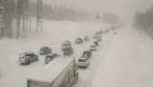 VOZAČI OPREZ: Česti zastoji na putevima, zbog leda i snega