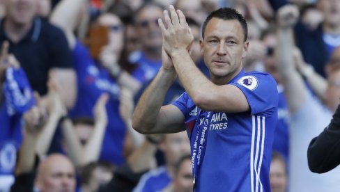 LEGENDA FUDBALA HTELA DA SE UBIJE! DŽon Teri se popeo na 25. sprat, a onda...