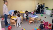 У ВРТИЋ НА МАТЕРЊЕМ И НА ЕНГЛЕСКОМ: Нова правила у предшколском образовању