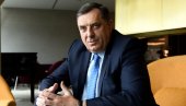 DA NASTAVITE PUTEM RAZVOJA I NAPRETKA: Dodik čestitao Vučiću i građanima Srbije Dan državnosti