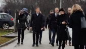 KOLEGE SE OPRAŠTAJU OD BRANKA MARINKOVIĆA: Martinović među prvima došao da se oprosti od zamenika sekretara Skupštine (FOTO/VIDEO)