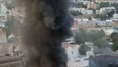 GORI ZGRADA PARLAMENTA U KEJPTAUNU: Vatra progutala krov, preti opasnost od urušavanja (VIDEO)