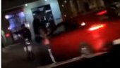 SNIMAK BAHATE VOŽNJE U BEOGRADU: Vozač prolazi kroz crveno svetlo, beži od patrole i psuje policajce (VIDEO)