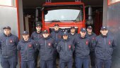 HRABROST POD ŽUTIM ŠLEMOM: Danijela Santrač (30), prva žena vatrogasac u istoriji novosadske Vatrogasno- spasilačke brigade