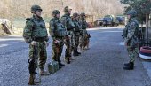 PRAZNIKE PROVODE U ZONI BEZBEDNOSTI: Vojska Srbije izvodi vežbe na administrativnoj liniji (FOTO)