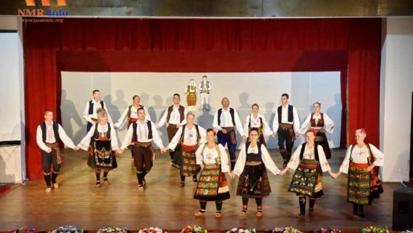 БОЖИЋНИ КОНЦЕРТ У КРАЈИШНИКУ: Културно-уметничко друштво Јандрија Томић Ћић у Дому омладине