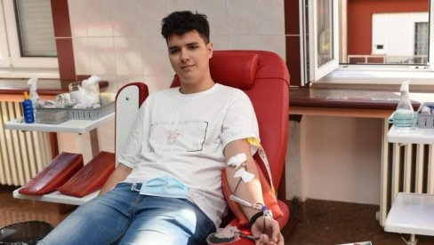 NAJPLEMENITIJI PODVIG GODINE - MOMAK SATKAN OD PLEMENITOSTI: Mateja Radulović, organizovao akciju dobrovoljnog davanja krvi