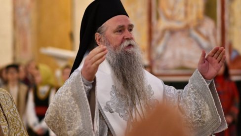СНАЖНА ПОРУКА МИТРОПОЛИТА ЈОАНИКИЈА: Црква неће делити свој народ на Србе и Црногорце!