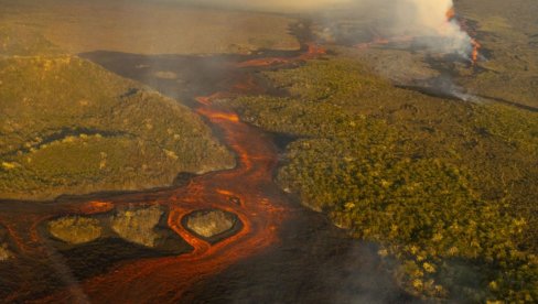 POTOCI LAVE I OBLACI PEPELA NA GALAPAGOSU: Proradio vulkan na poznatom arhipelagu (VIDEO)