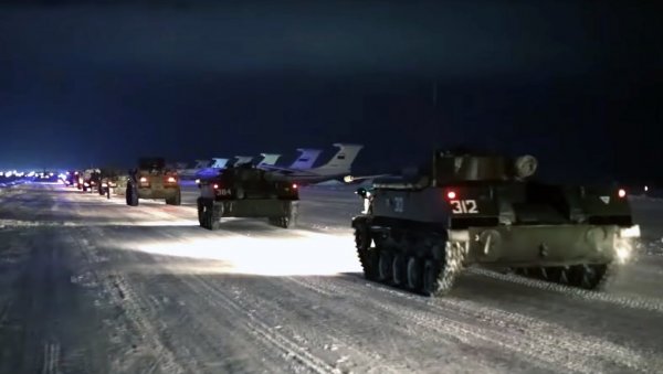 НАТО БИ ДА ПОТЧИНИ РУСИЈУ: Грушко – Алијанса ствара неприхватљиве ризике по Москву