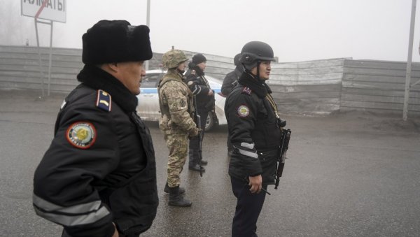 УБИЈЕНО 16 ПОЛИЦАЈАЦА И ВОЈНИКА: Катастрофалне последице немира у Казахстану
