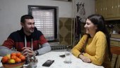 САРА И САЛЕ ДИШУ У ВЛАСОТИНЦУ: Млади пар београдску гужву заменио мирним животом крај Власине (ФОТО)