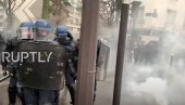 У ПАРИЗУ И ТРАМПОВ САВЕТНИК: Сто хиљада људи на протестiма у Француској против вакциналне пропуснице