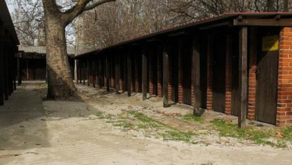 МАЛЕ – 15.000, А ВЕЛИКЕ 20.000 ДИНАРА: Продужење уговора о закупу кабина на новосадском Штранду од 12. јануара до 1. марта