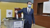 KURTI SRBE PREVODI U DIJASPORU: Priština će našem narodu na KiM omogućiti da se izjasni na referendumu ukoliko bude glasao putem pošte