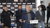 PRVO SKOČI, PA RECI HOP: Milorad Vučelić održao govor igračima FK Partizan koji će upamtiti (VIDEO)