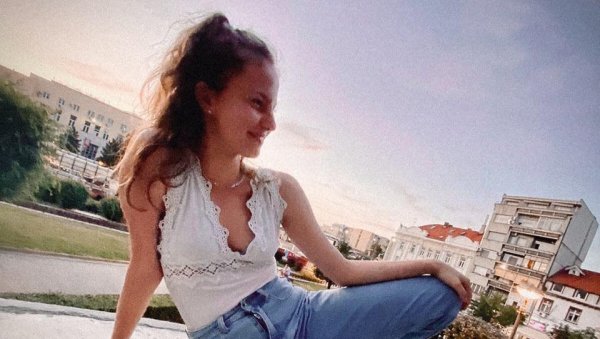 НАША МЛАДА ГЛУМИЦА ОБОЛЕЛА ОД ЛЕУКЕМИЈЕ: Колеге упутиле хитан апел - ево како можете помоћи