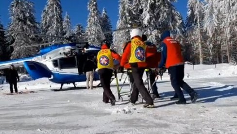 SNIMAK DRAME NA KOPAONIKU: Helikopter po prvi put u medicinskoj akciji, spasen teško povređen skijaš (VIDEO)